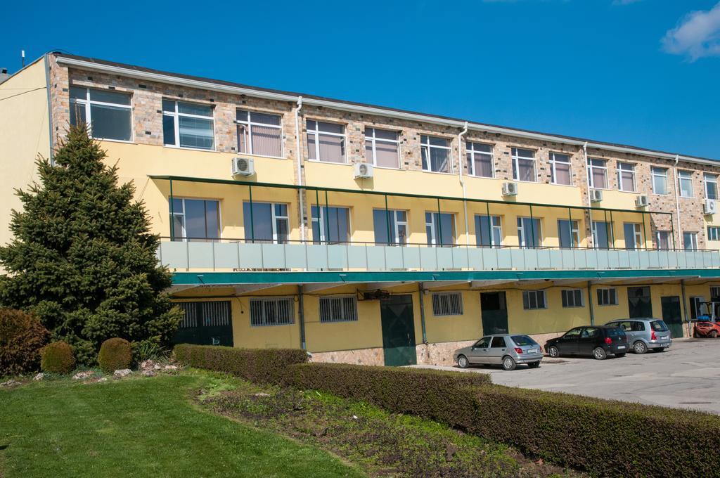 Izida 2 Hostel